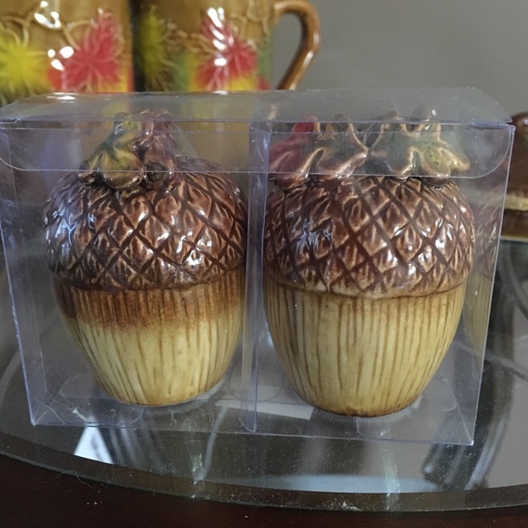 Fall Leaves Kitchen Set - Picture 2 of 4